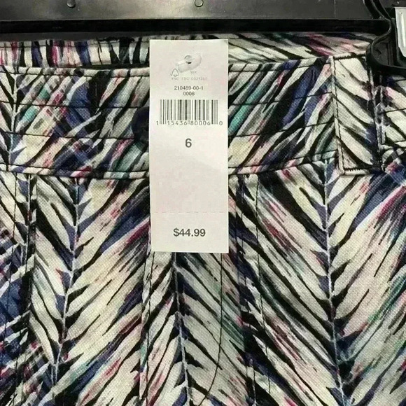 Banana Republic size 6 patterned shorts summer vacation colorful resort wear - Picture 11 of 11